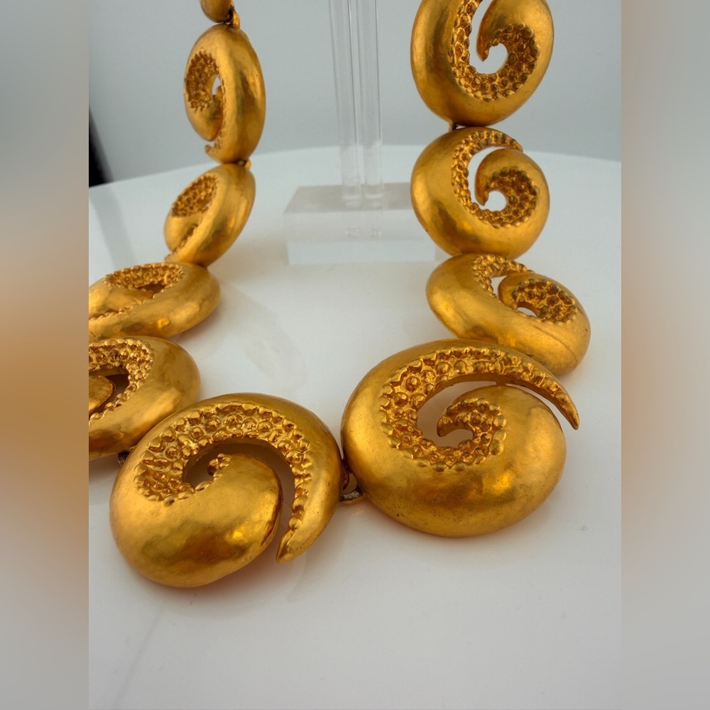 Les Bernard VO (vogue) spiral chocker - Picture 5 of 17